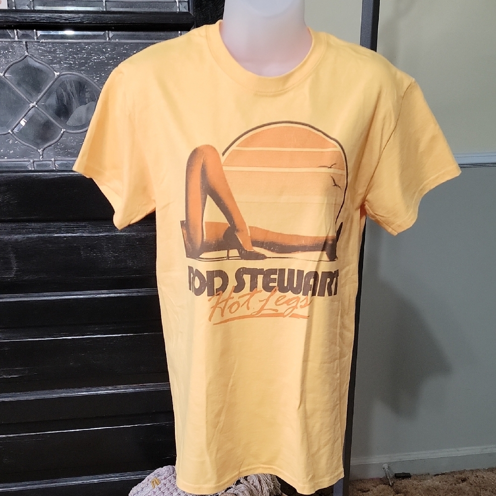 Gildan Ultra Cotton Yellow Rod Stewart Hot Legs TourTee 2014 Unisex Size S